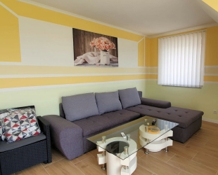 Lucys Haus 2 'Am Peeneblick'